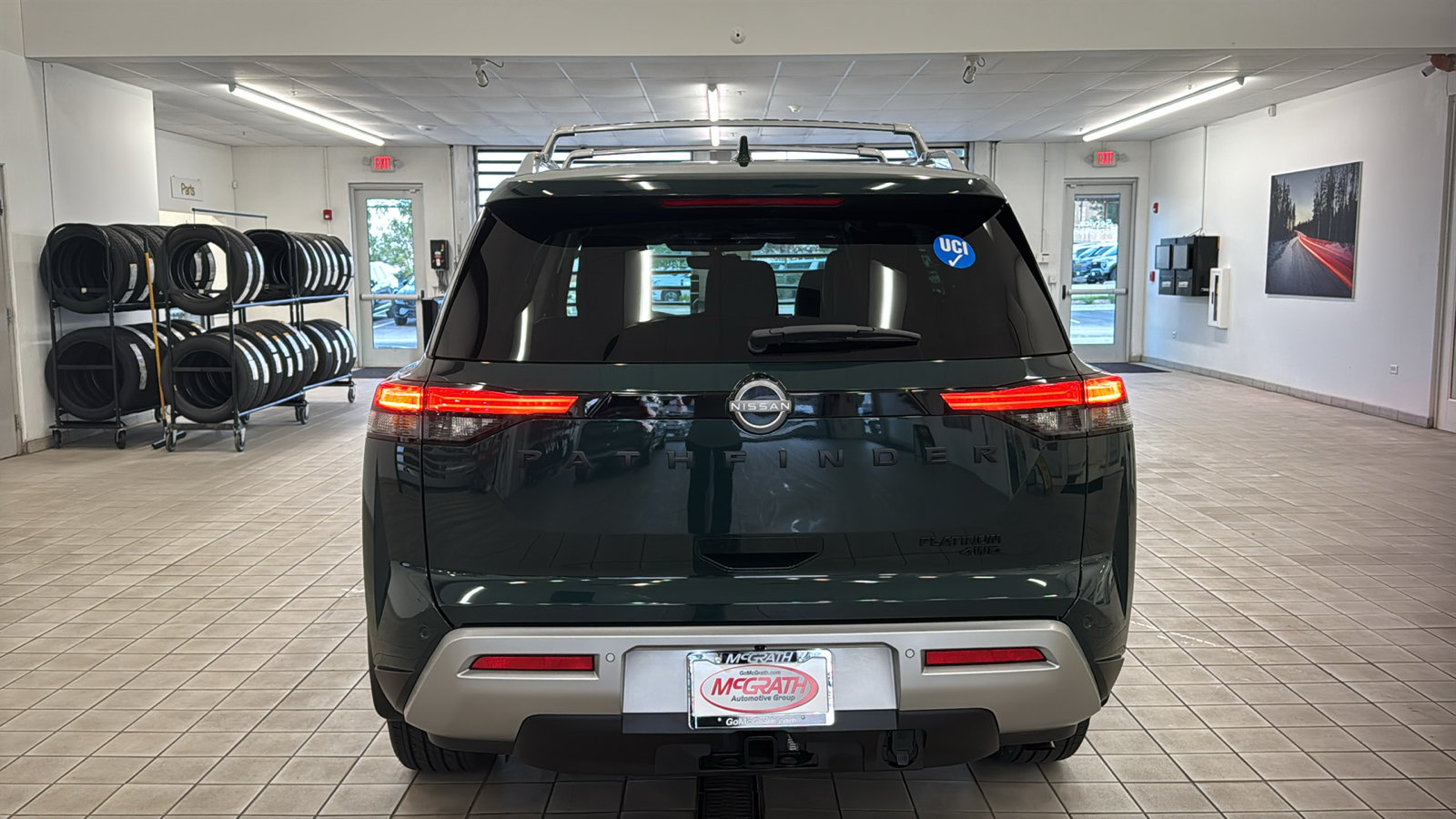 Used 2025 Nissan Pathfinder Platinum AWD/4WD image 6