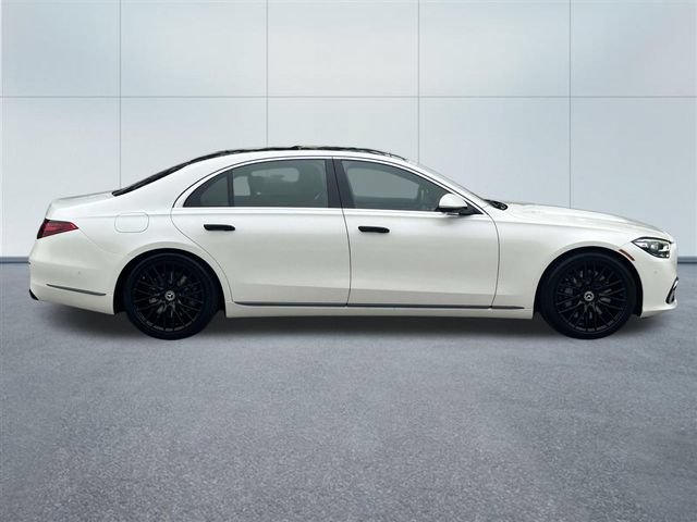 Used 2022 Mercedes-Benz S 580 4MATIC Sedan image 5