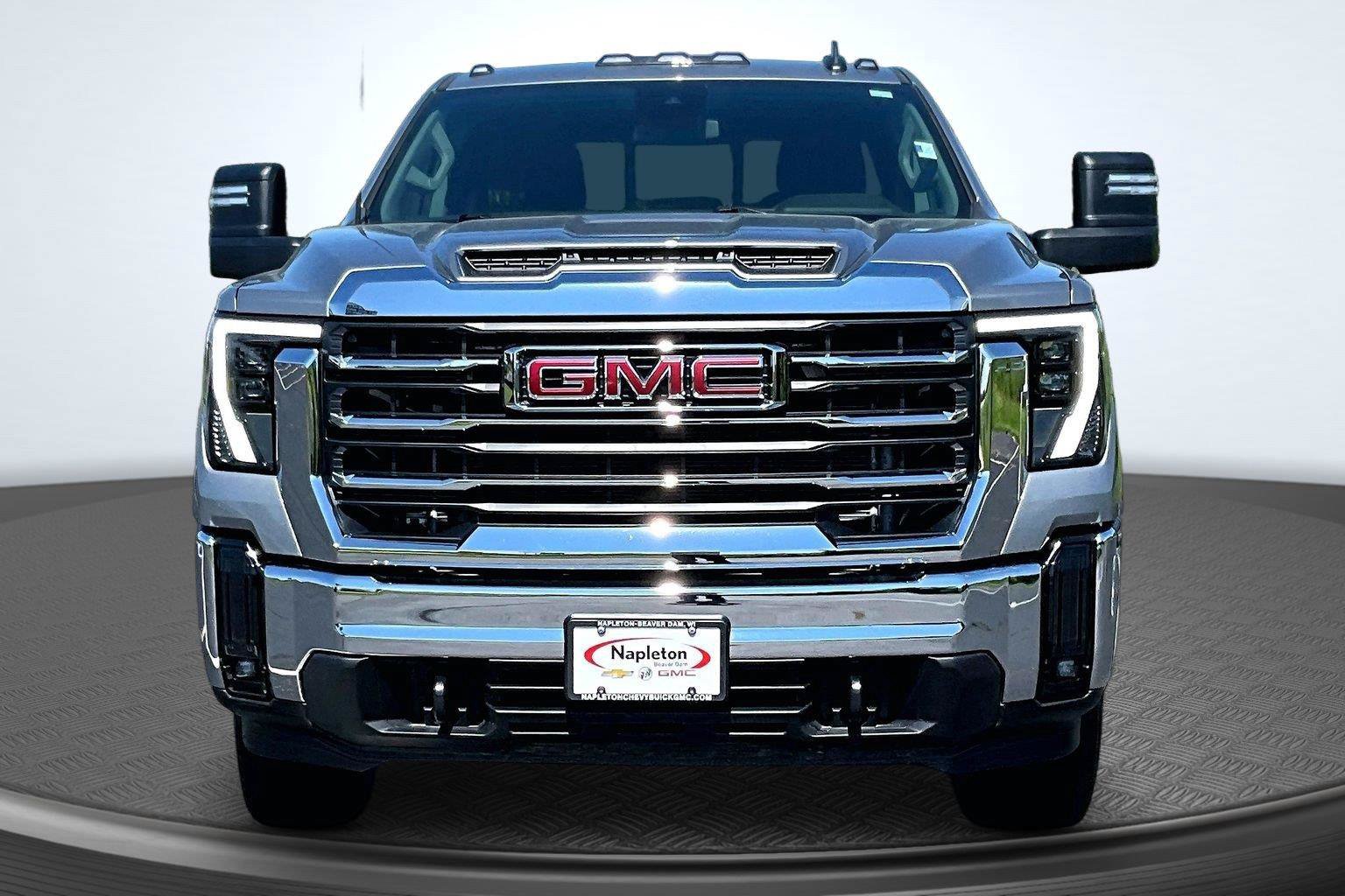 Used 2026 GMC Sierra 2500 SLE w/ SLE Value Package; AWD/4WD image 3
