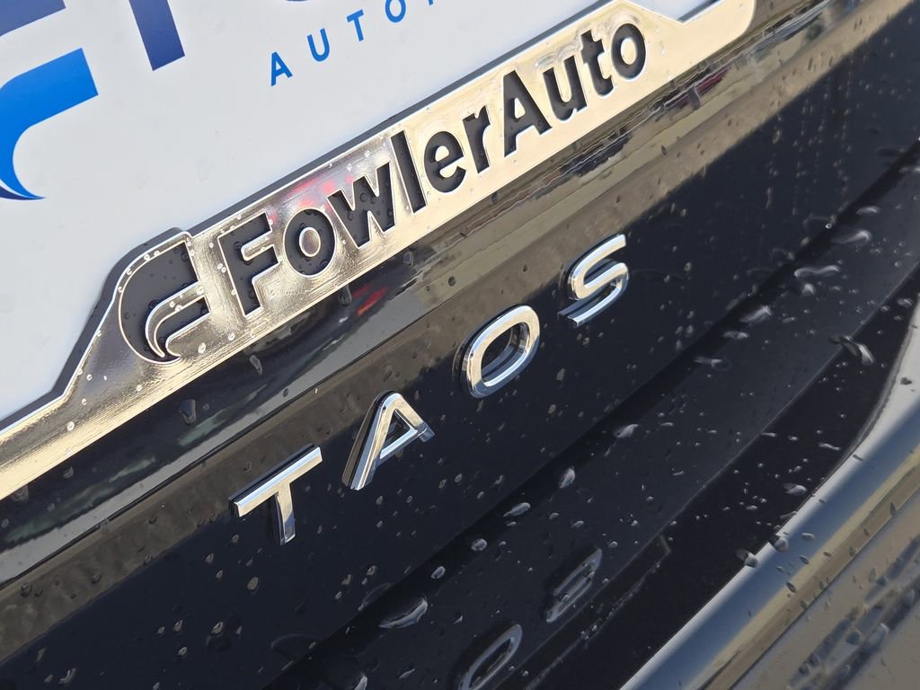 New 2026 Volkswagen Taos S image 8