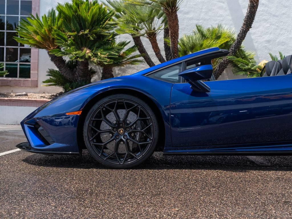 Used 2023 Lamborghini Huracan EVO RWD image 19
