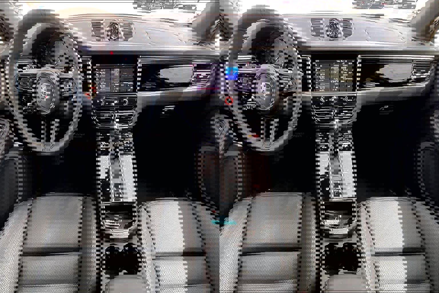 Used 2025 Porsche Macan S image 16