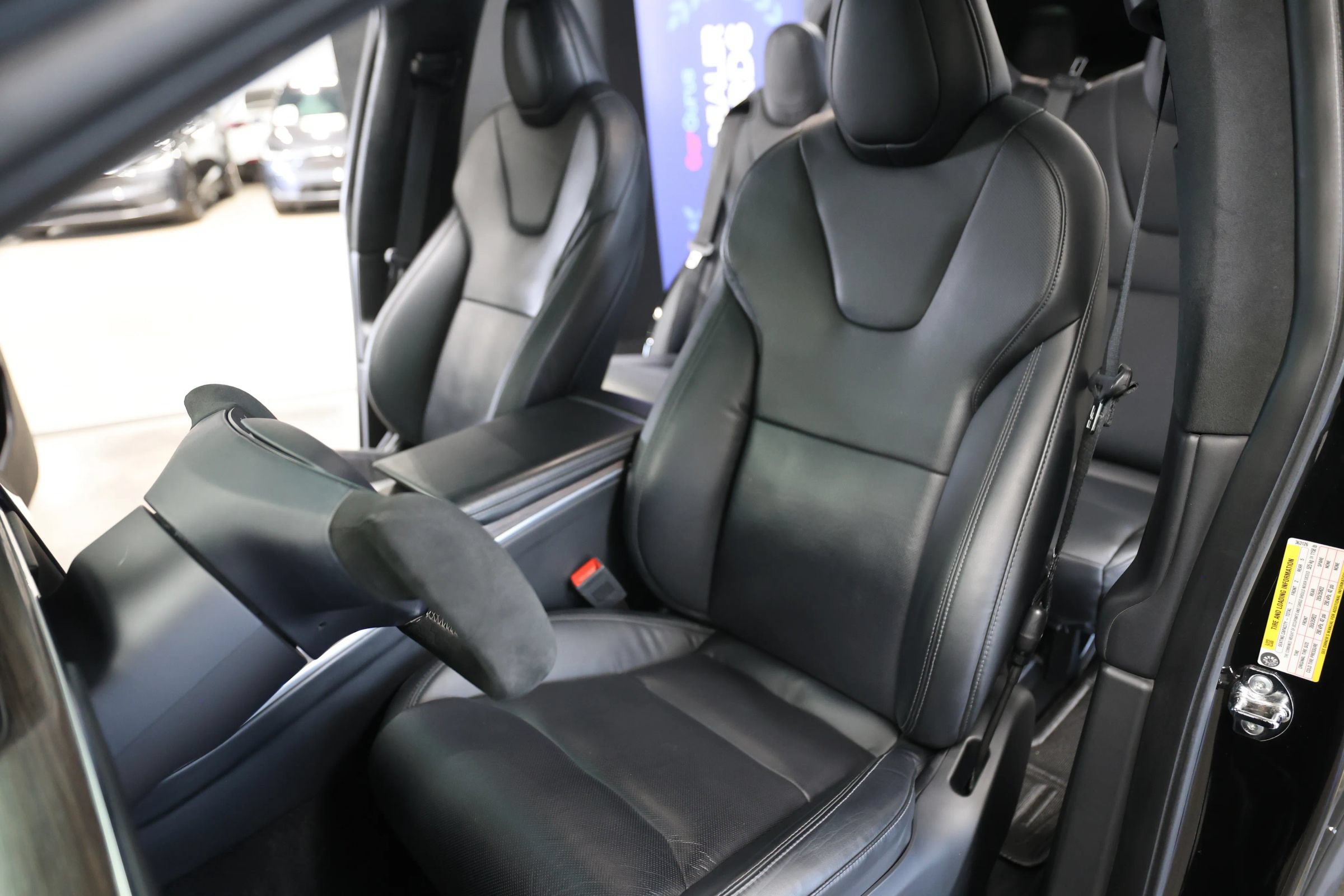 Used 2022 Tesla Model X AWD/4WD image 24