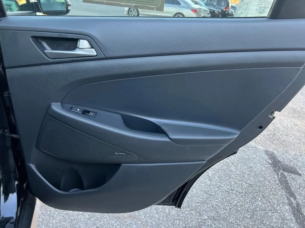 Used 2018 Hyundai Tucson Limited w/ Ultimate Package 02 image 19