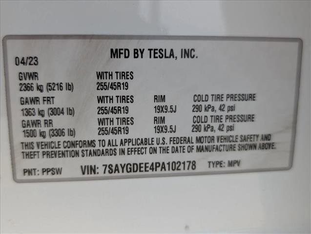 Used 2023 Tesla Model Y Long Range image 27