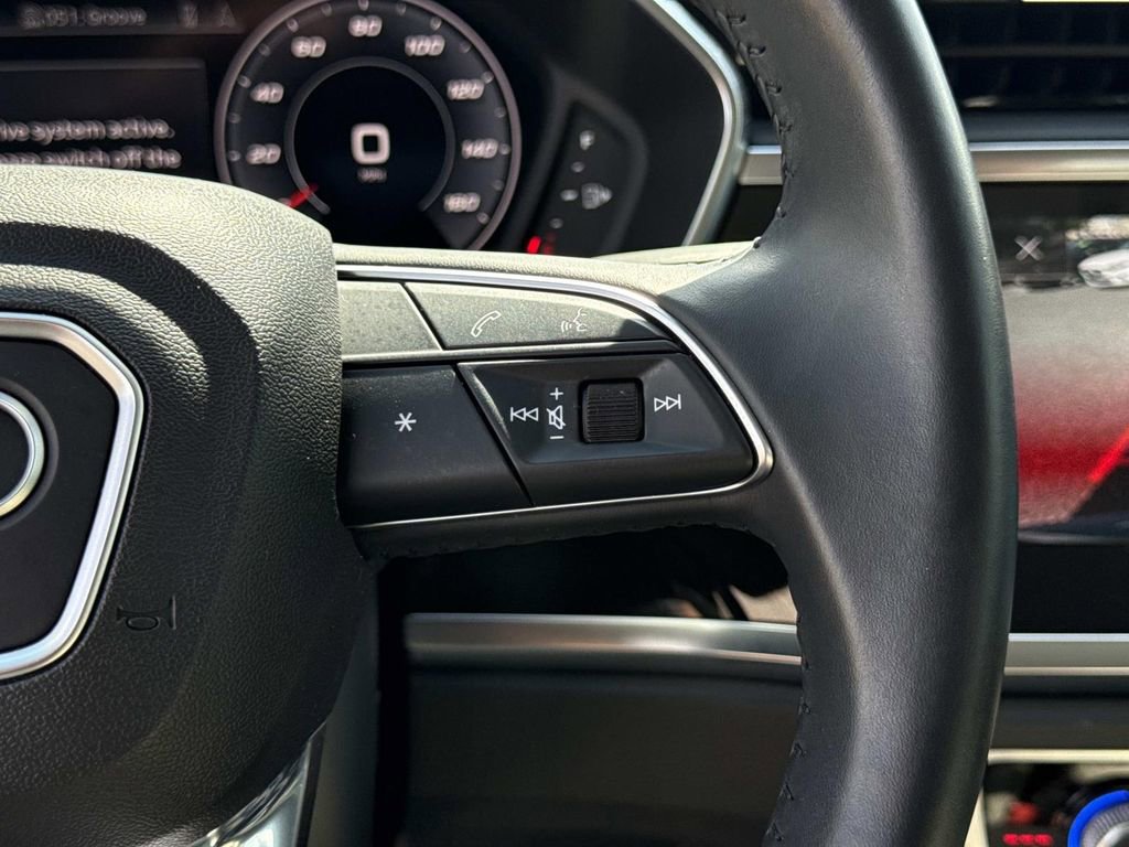 Used 2020 Audi Q3 2.0T Premium Plus AWD/4WD image 30