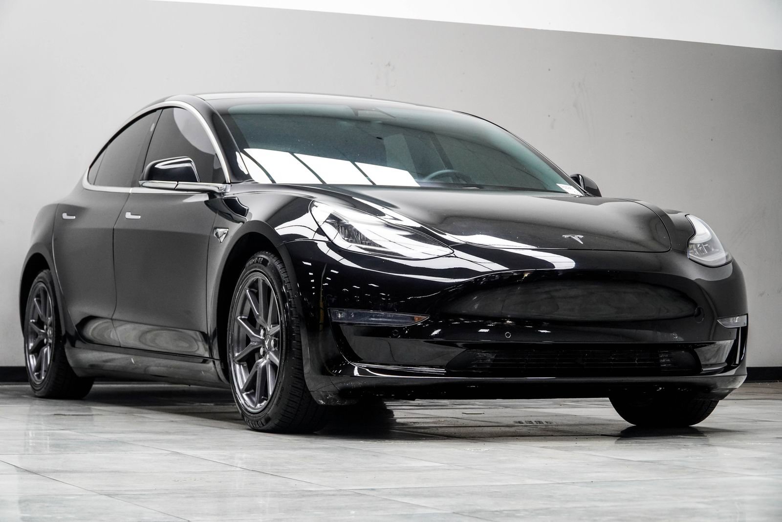 Used 2020 Tesla Model 3 Long Range AWD/4WD image 4