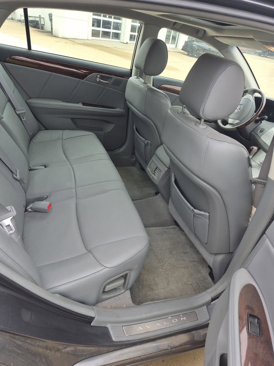 Used 2008 Toyota Avalon XLS image 4