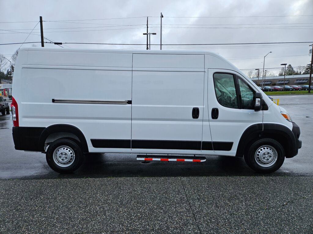 Used 2025 RAM ProMaster 2500 w/ Convenience Group image 6