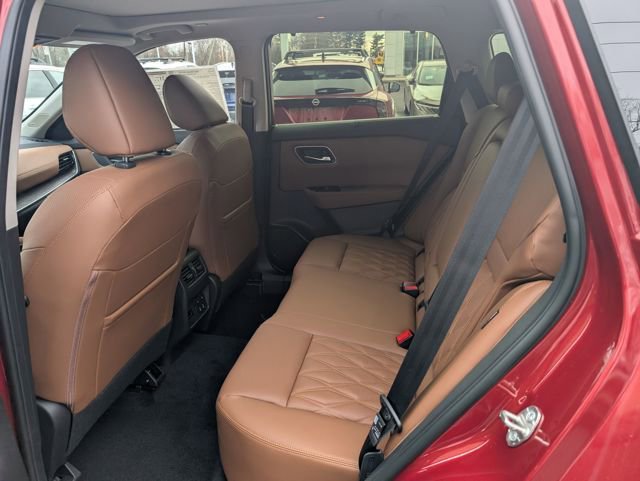New 2026 Nissan Rogue Platinum image 10