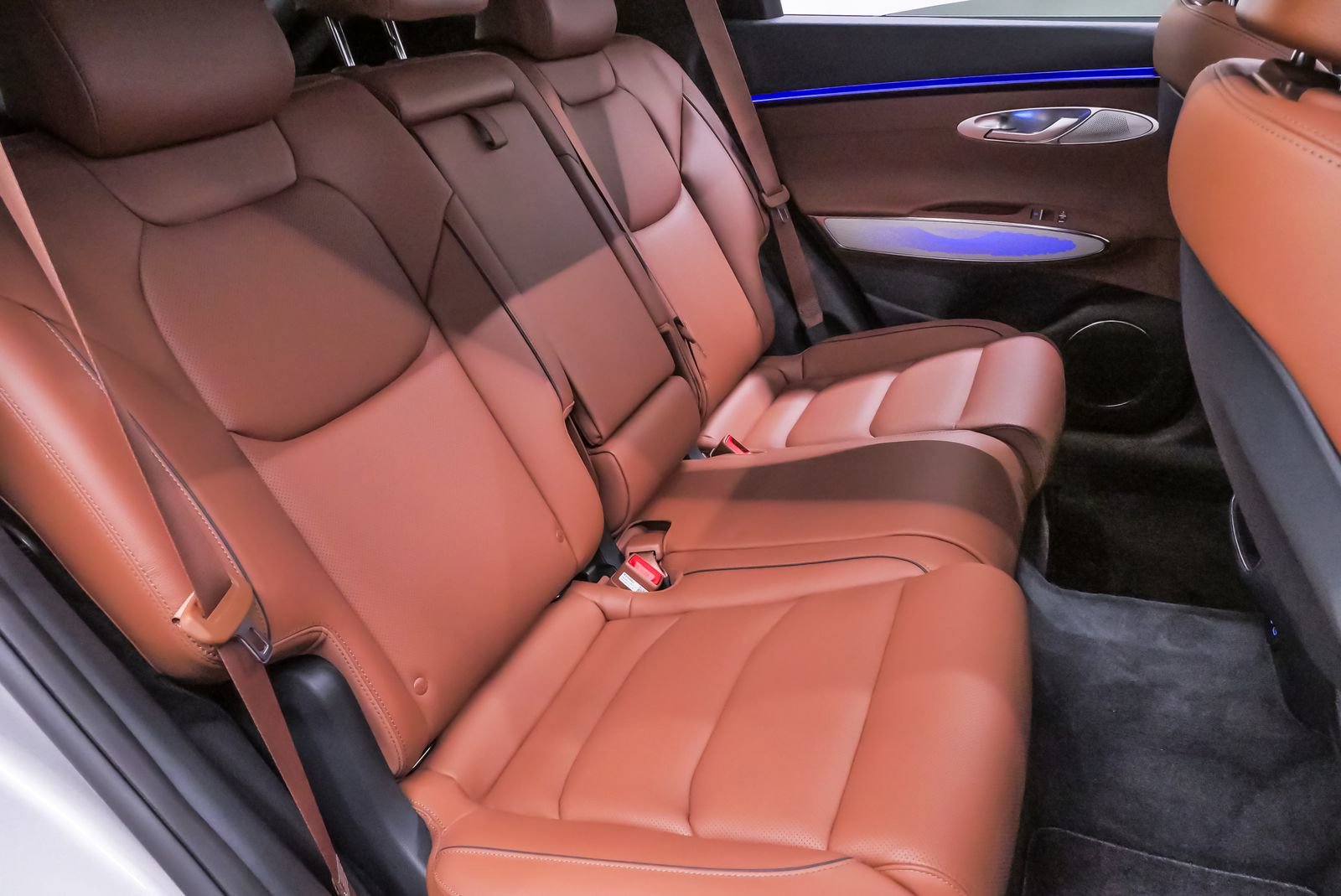 Certified 2026 Genesis GV70 2.5T Advanced image 12