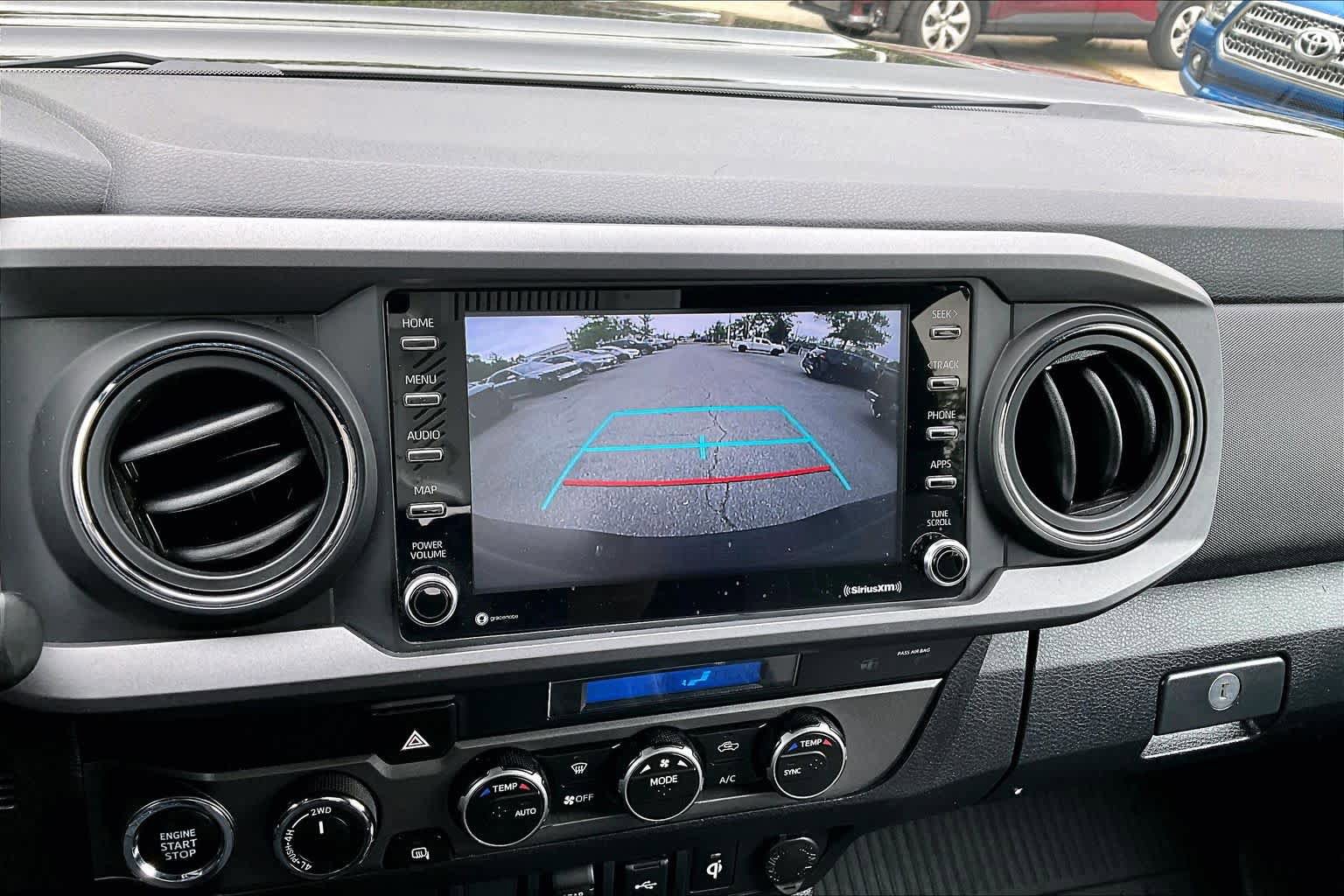 Used 2023 Toyota Tacoma TRD Sport AWD/4WD image 27