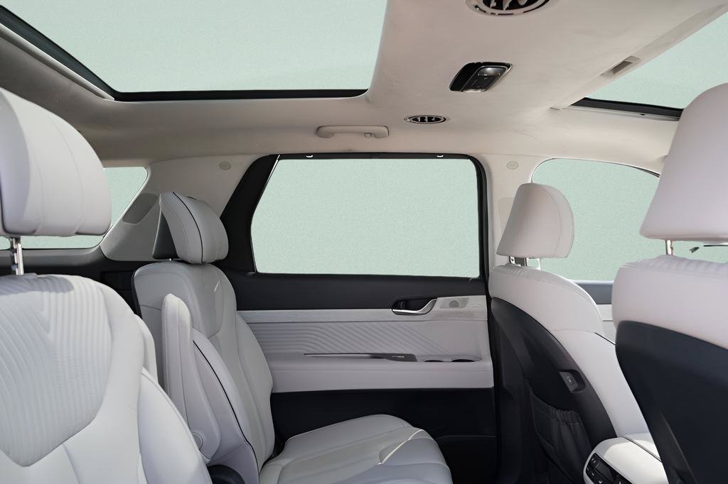 Certified 2024 Hyundai Palisade Calligraphy AWD/4WD image 18