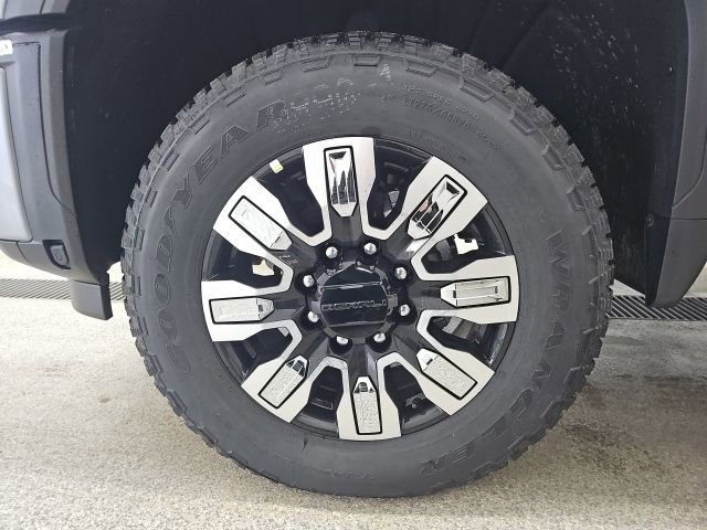 New 2026 GMC Sierra 3500 Denali w/ Denali Reserve Package image 10