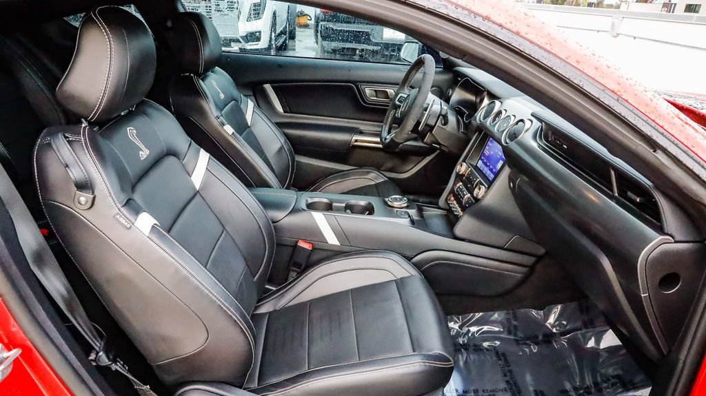 Used 2020 Ford Mustang Shelby GT500 w/ Technology Package image 20