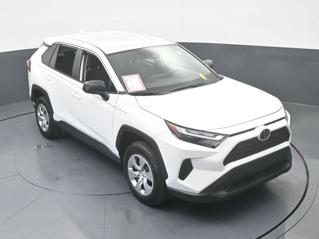 Used 2023 Toyota RAV4 LE image 33