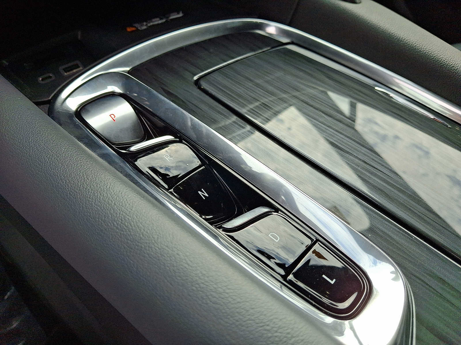 Certified 2023 Buick Enclave Essence FWD image 14