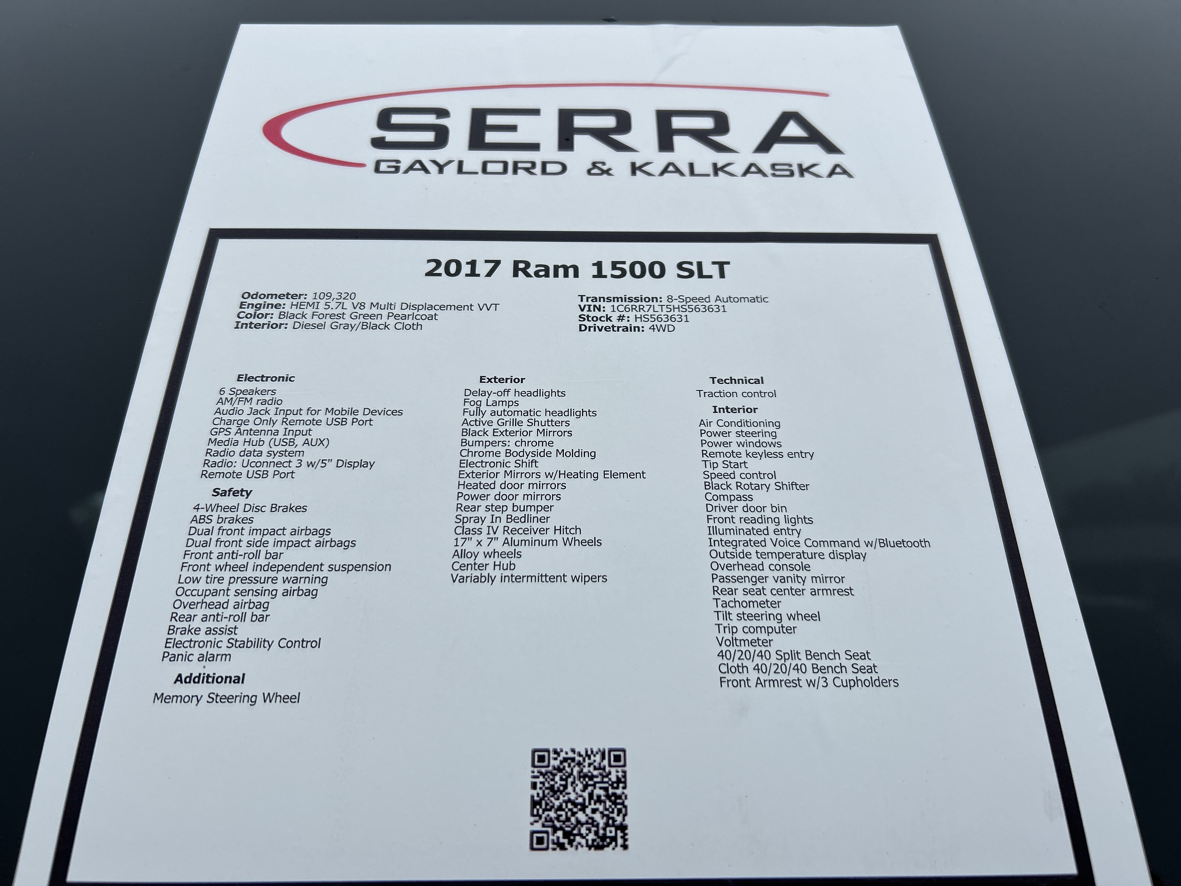Used 2017 RAM 1500 Classic SLT AWD/4WD image 28