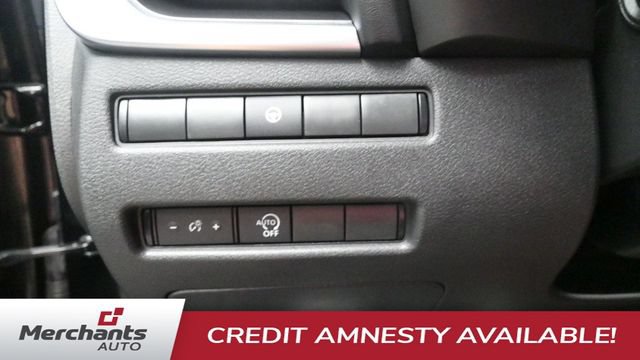 Used 2023 Nissan Rogue SV FWD image 15
