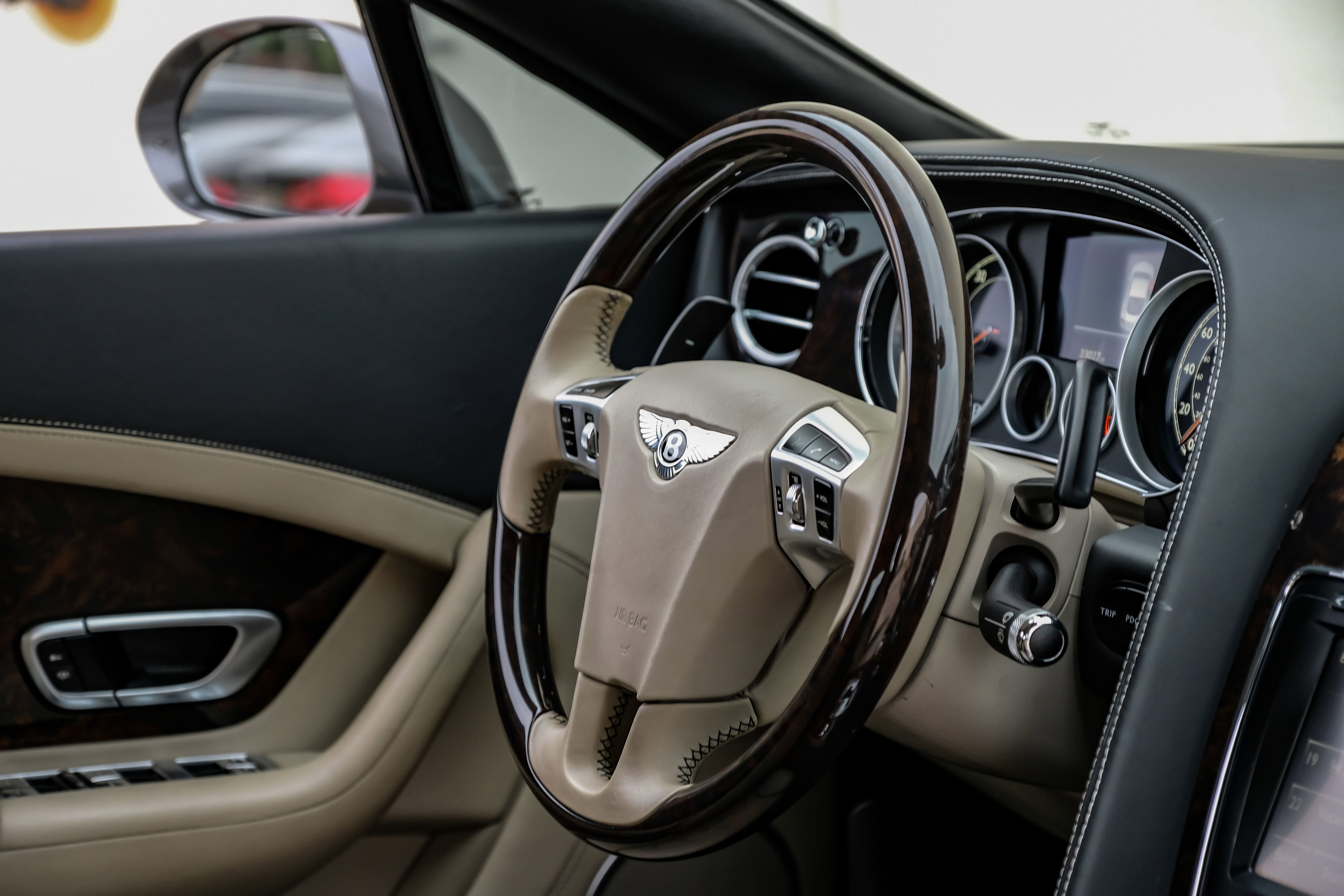 Used 2014 Bentley Continental GT AWD/4WD image 12