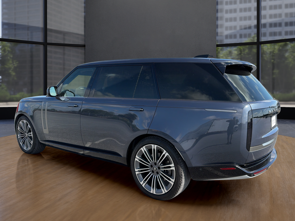 Used 2024 Land Rover Range Rover Long Wheelbase SE AWD/4WD image 15
