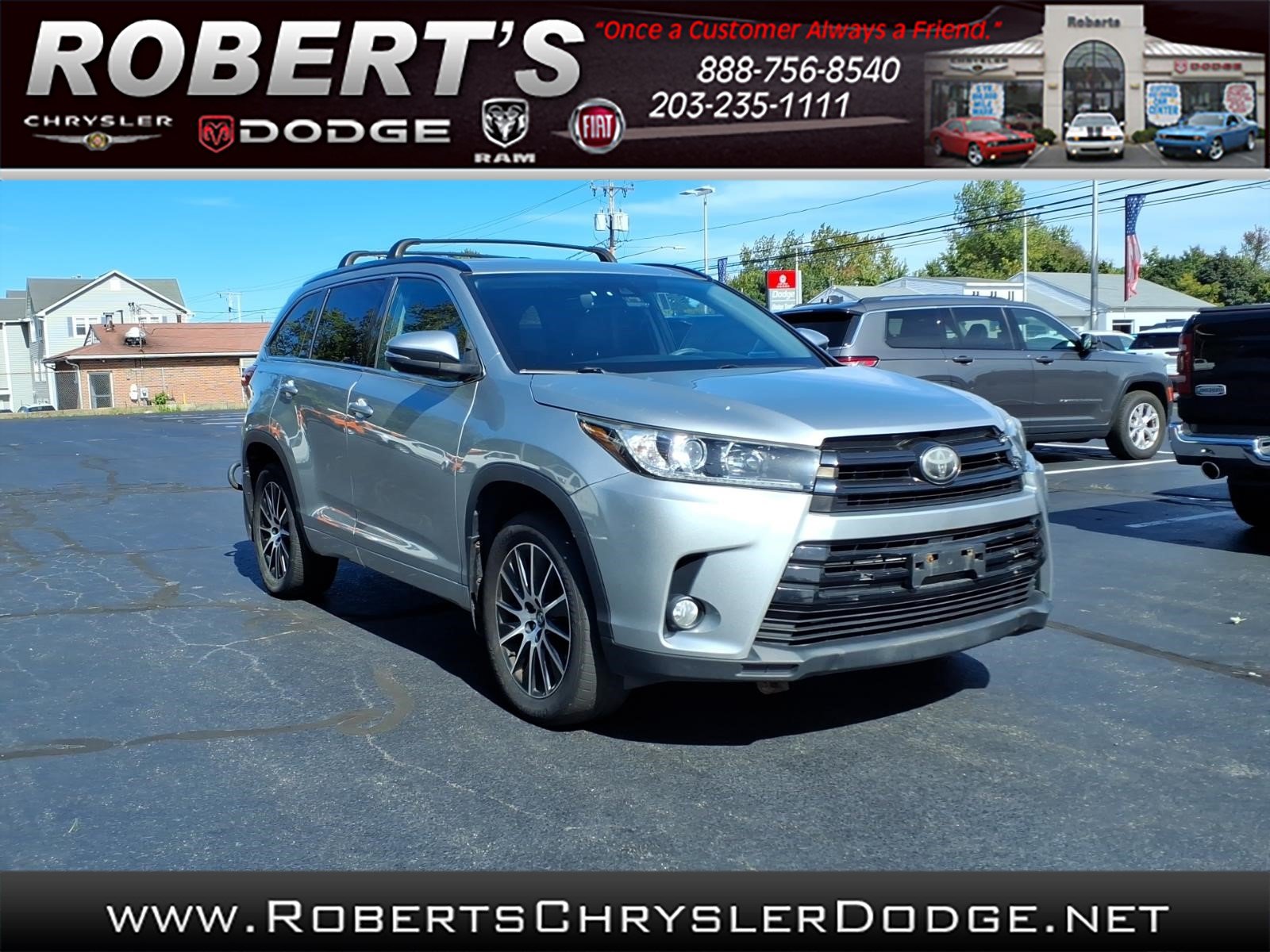 Used 2017 Toyota Highlander SE