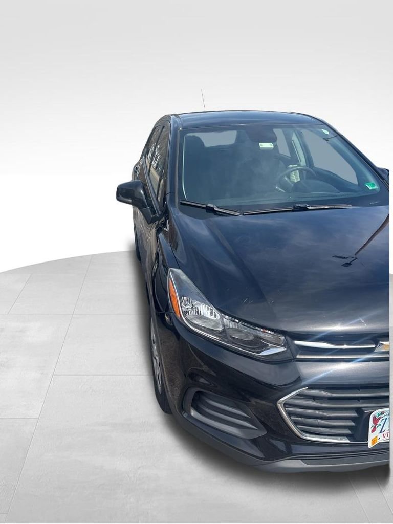 Used 2017 Chevrolet Trax LS image 14