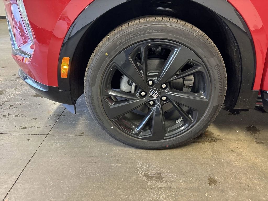 New 2025 Buick Envision Sport Touring image 38