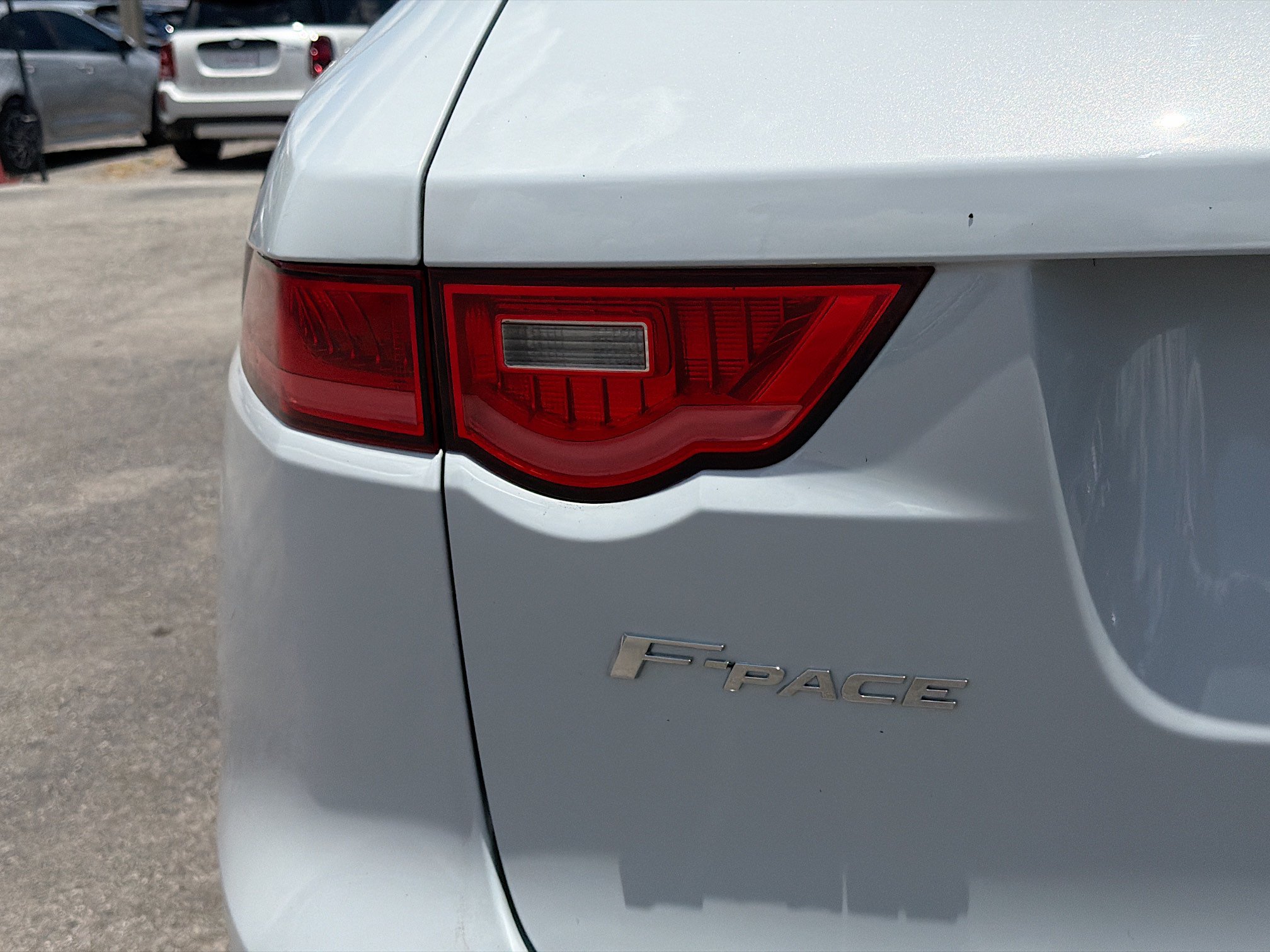 Used 2019 Jaguar F-PACE Premium AWD/4WD image 9