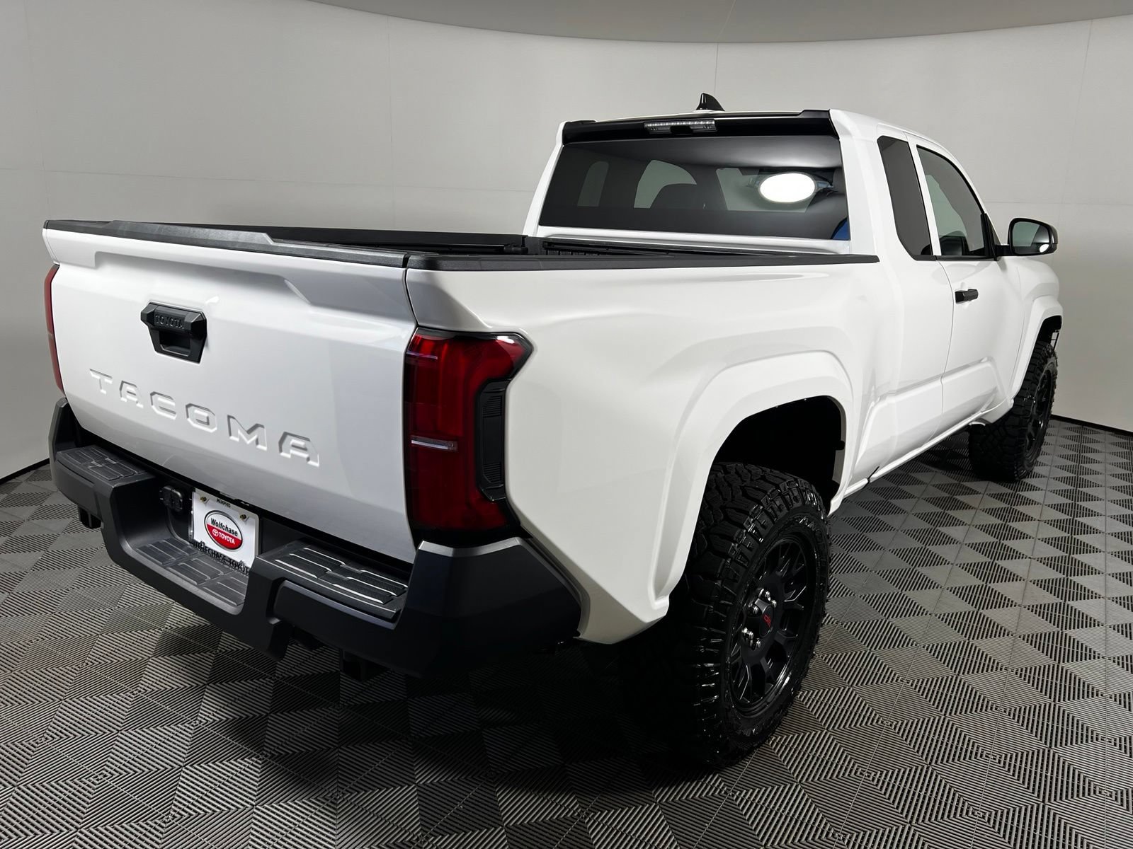 Used 2025 Toyota Tacoma SR RWD image 5