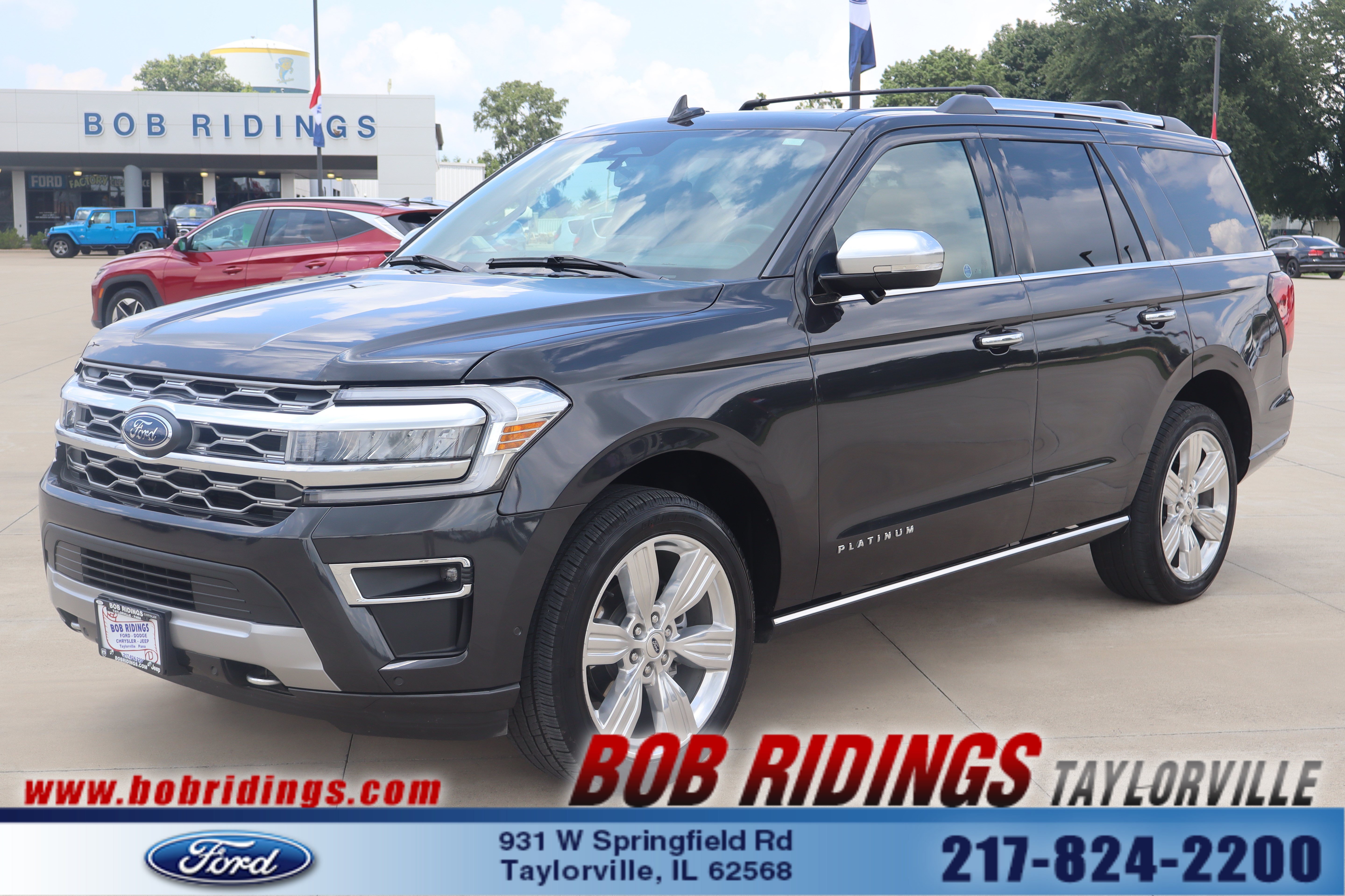 Used 2024 Ford Expedition Platinum AWD/4WD image 1