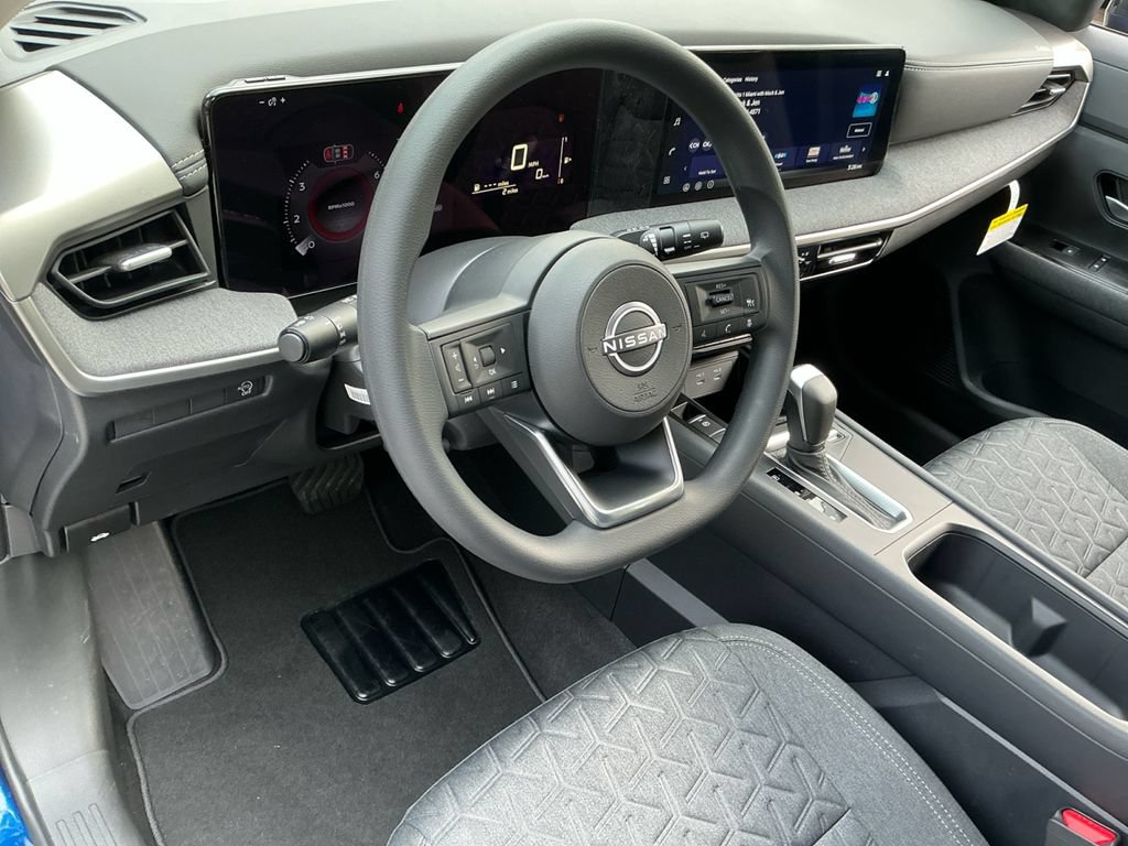 New 2026 Nissan Kicks SV w/ Cold Weather Package FWD image 31