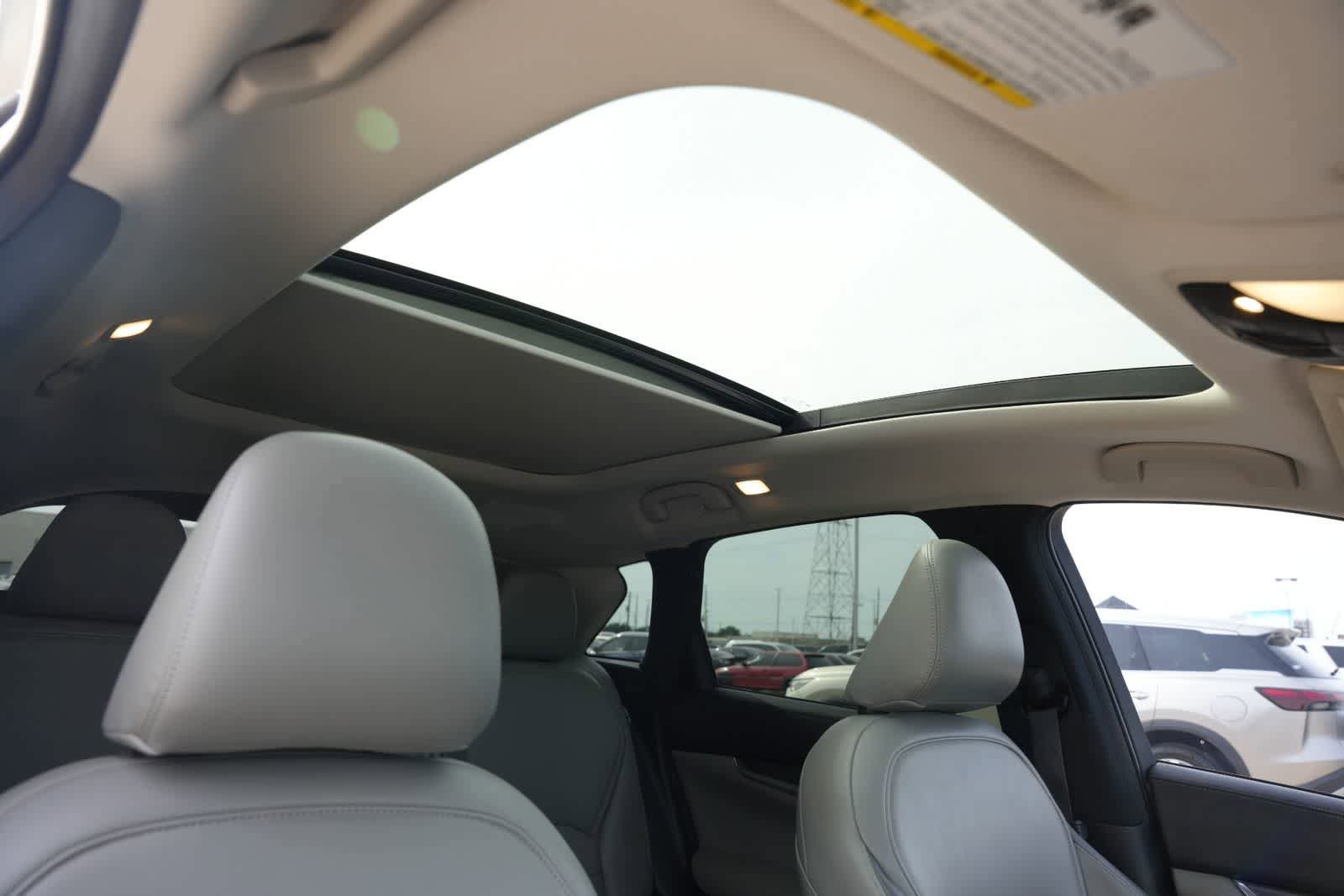 Certified 2023 INFINITI QX50 Luxe FWD image 22