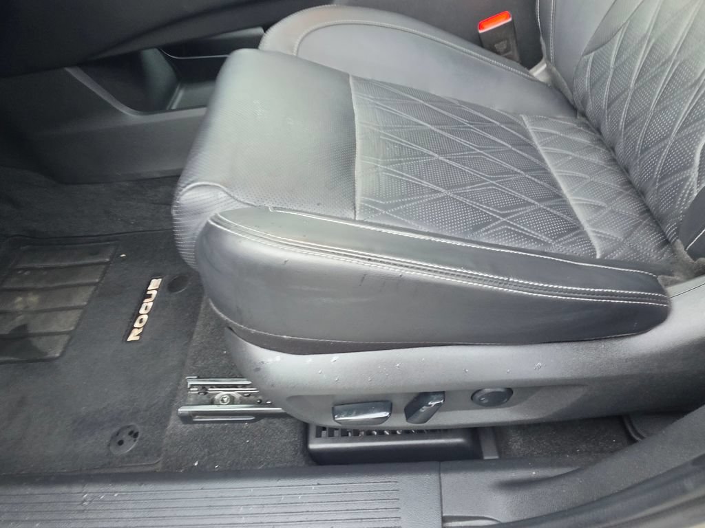 Certified 2021 Nissan Rogue Platinum AWD/4WD image 20