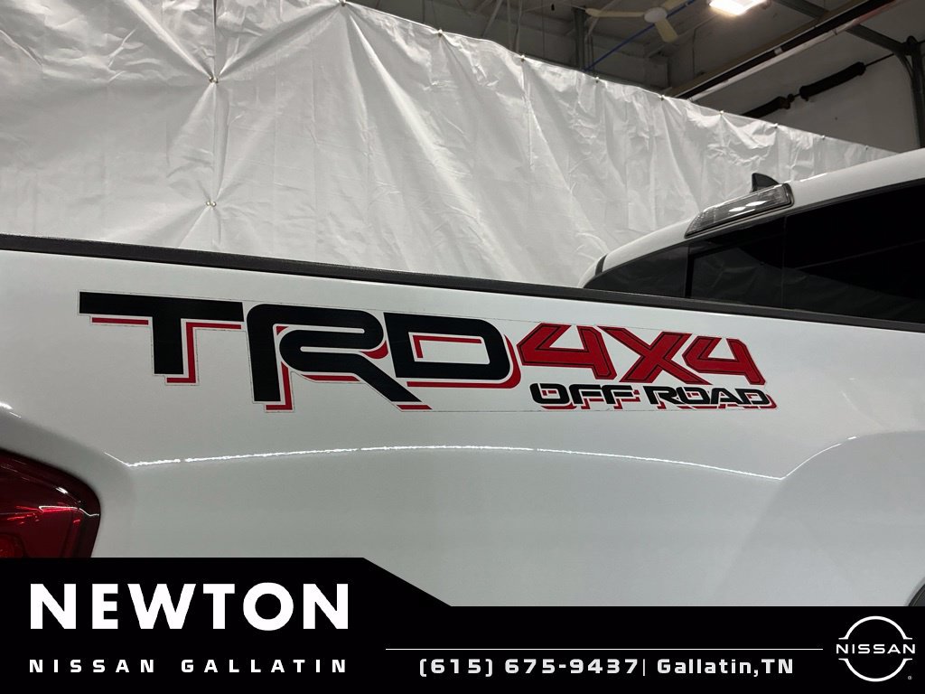 Used 2017 Toyota Tacoma TRD Off-Road w/ Tow Package (A/T) AWD/4WD image 7
