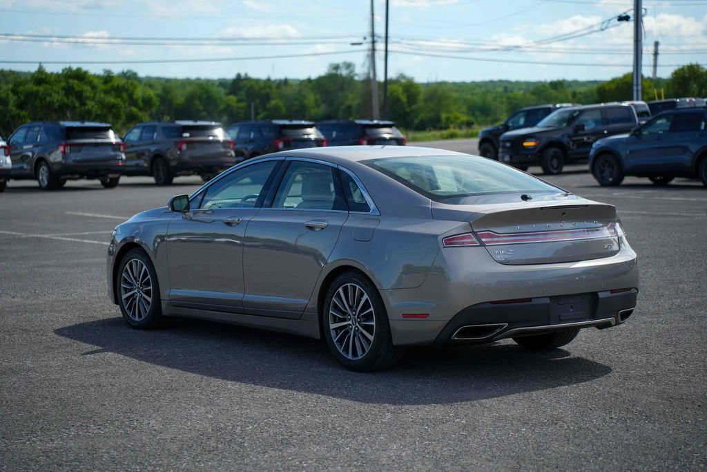 Used 2020 Lincoln MKZ FWD image 7