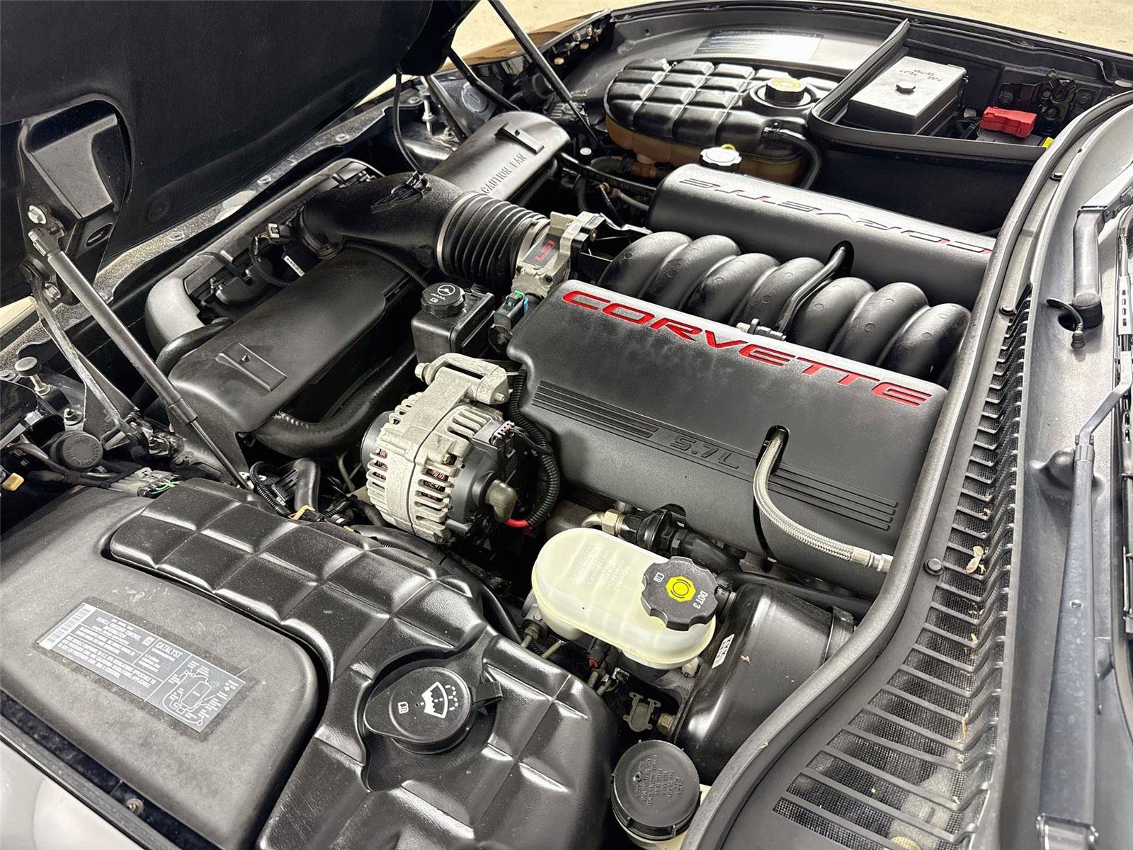 Used 2004 Chevrolet Corvette Convertible w/ Preferred Equipment Group RWD image 26