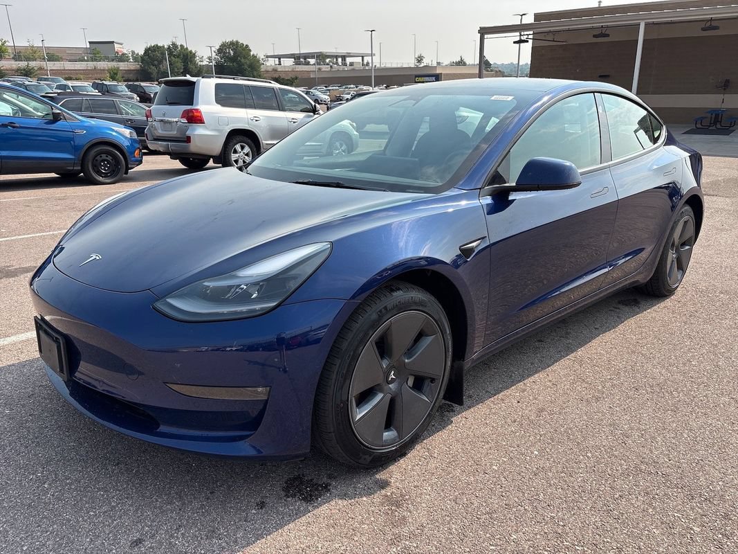 Used 2022 Tesla Model 3 Long Range AWD/4WD image 2