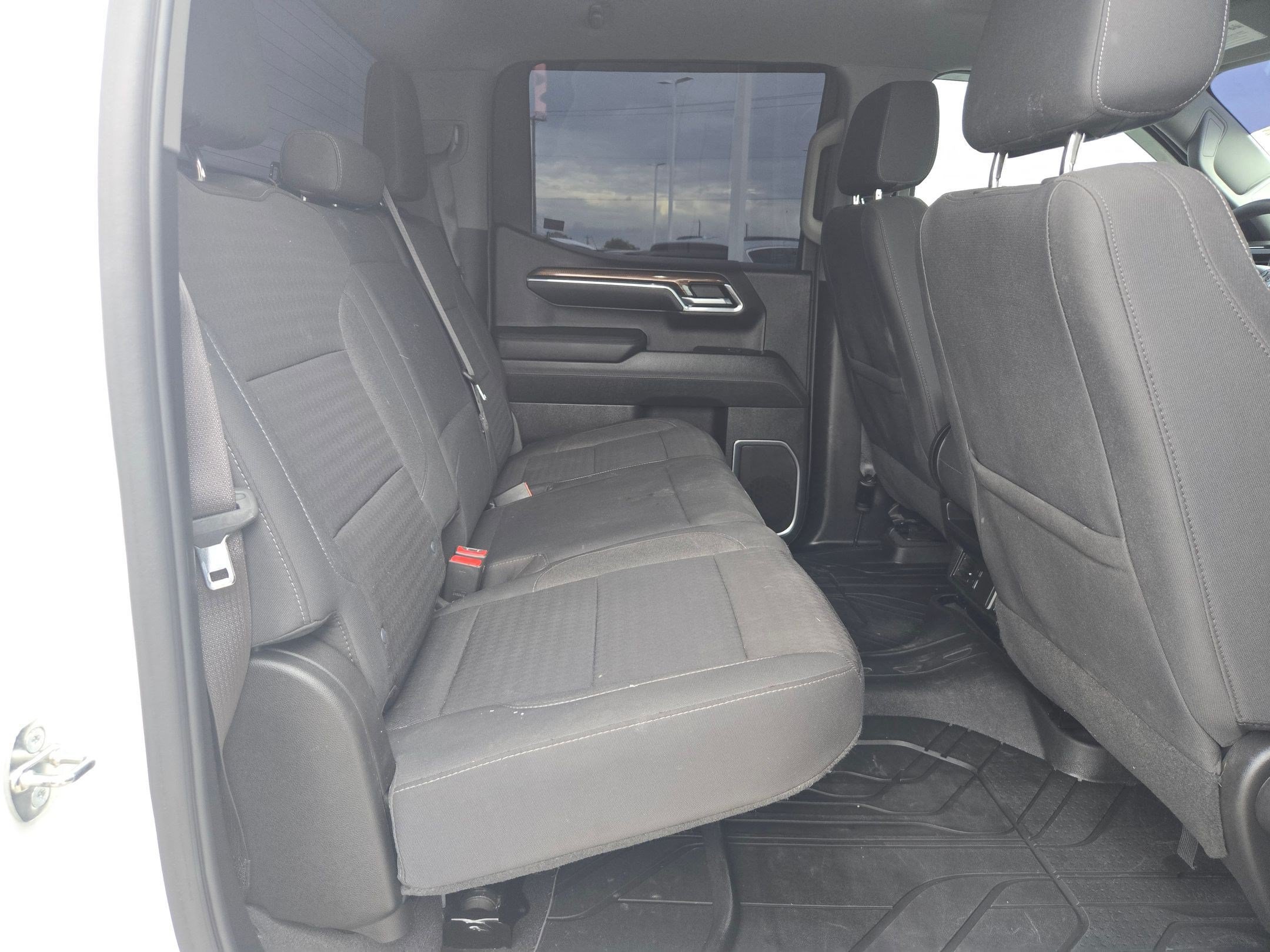 Used 2023 Chevrolet Silverado 1500 LT RWD image 21