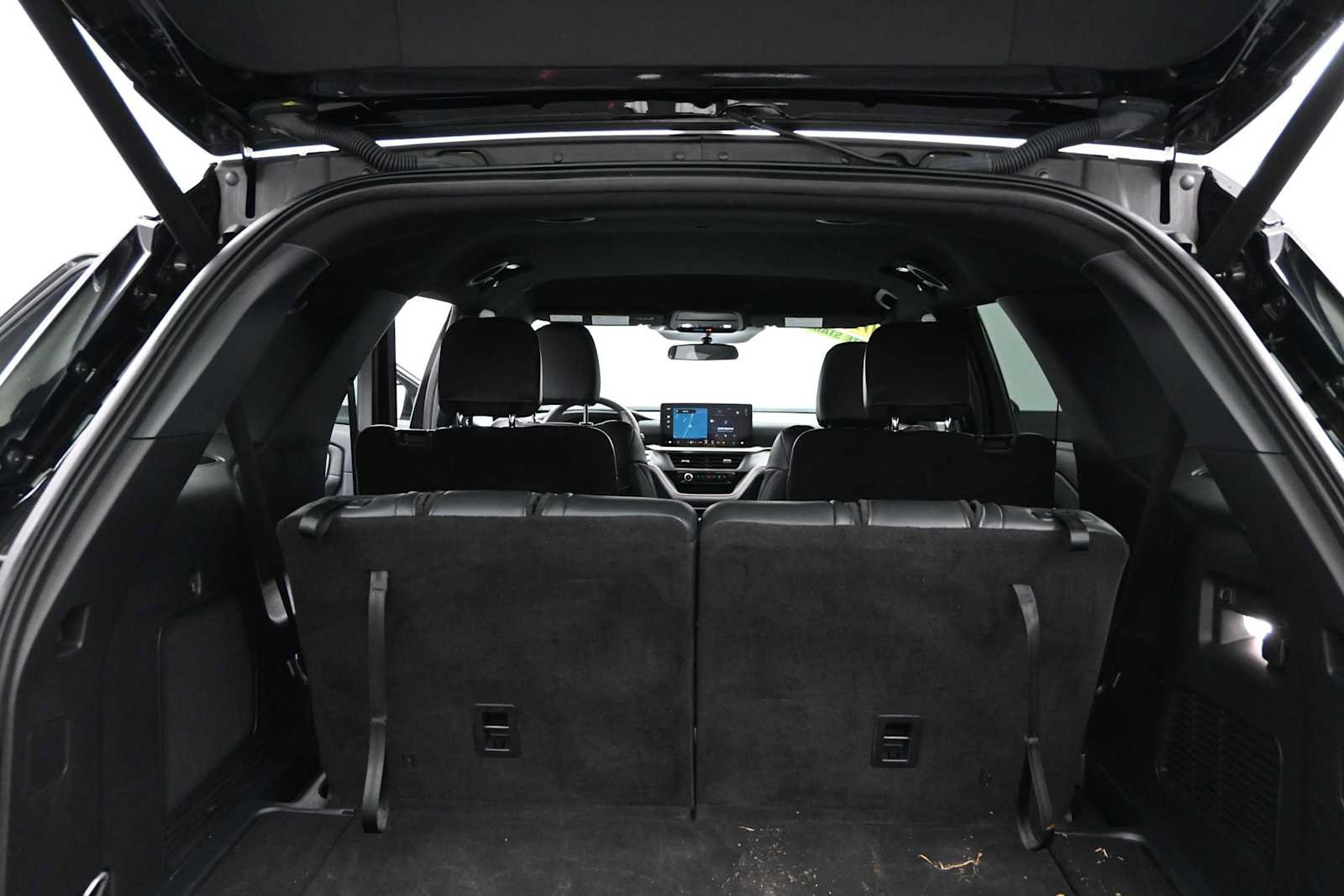 Used 2025 Ford Explorer ST-Line AWD/4WD image 72