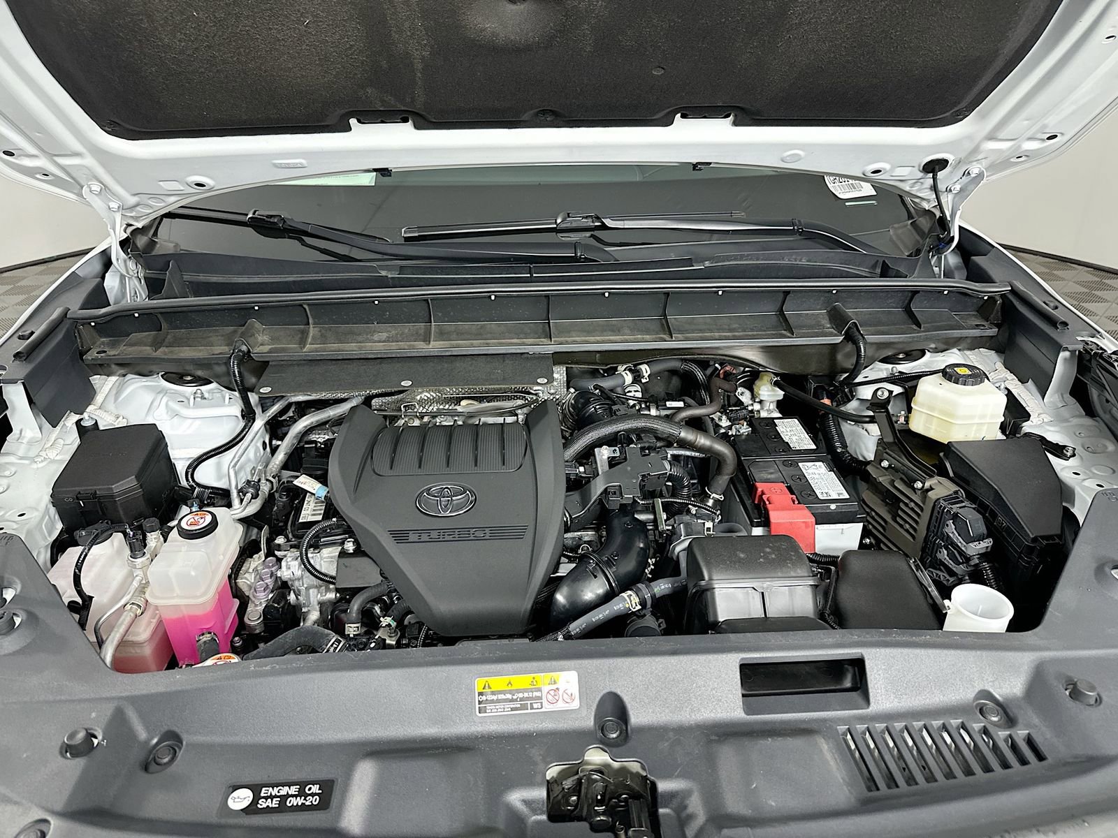 Used 2024 Toyota Highlander Limited image 33