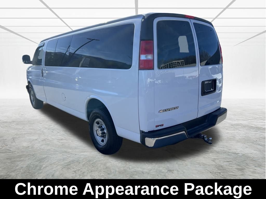 Used 2020 Chevrolet Express 3500 LT w/ LT Preferred Equipment Group image 8