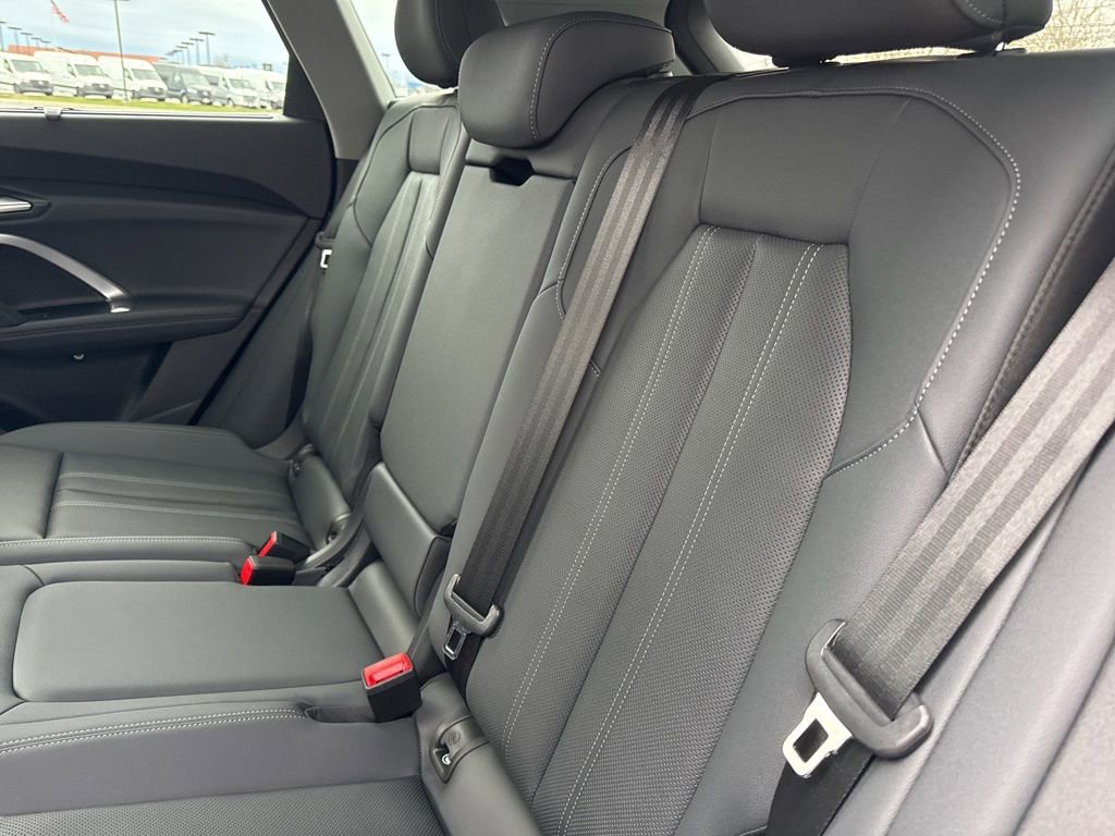 New 2025 Audi Q5 Prestige image 15