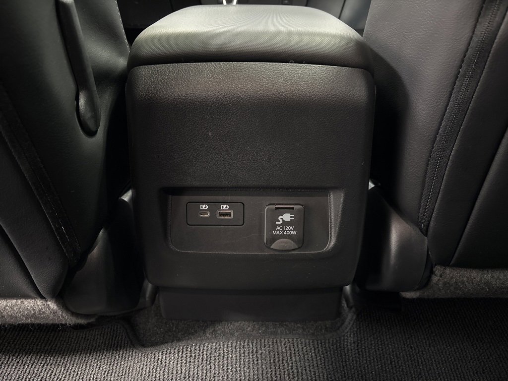 Used 2024 Nissan Frontier SL image 25