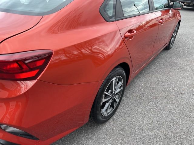 Used 2023 Kia Forte LXS w/ LXS Technology Package image 7