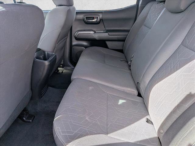 Used 2016 Toyota Tacoma TRD Off-Road w/ Premium & Technology Package image 18