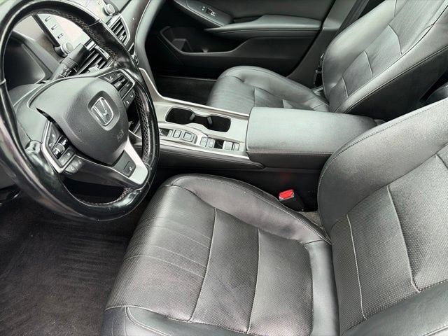Used 2020 Honda Accord Touring image 9