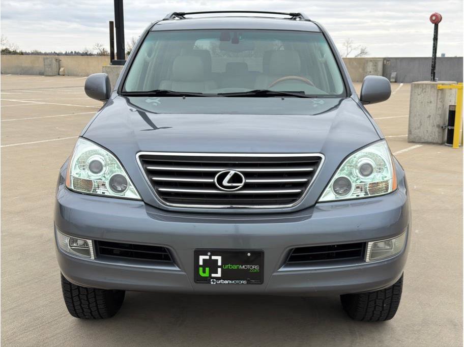 Used 2004 Lexus GX 470 image 2