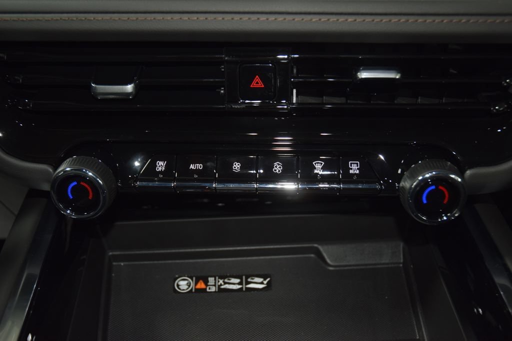 New 2026 Chevrolet Suburban High Country AWD/4WD image 34