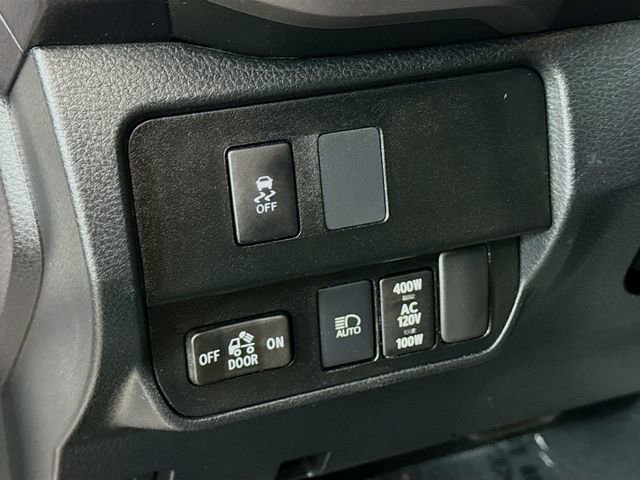 Used 2022 Toyota Tacoma TRD Off-Road image 10